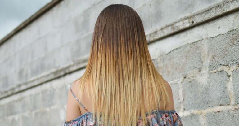 Ухаживающий шампунь для окрашенных волос HairX 